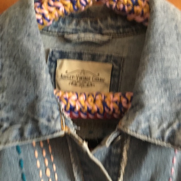 Slow-fashion Grannycore Denim & Crocheted Jacket - Picture 5 of 8